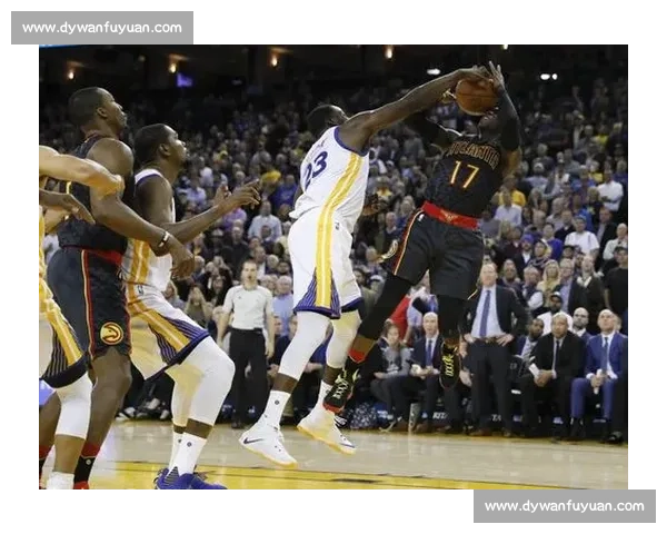 火箭对决勇士焦点之战直播解析赛场瞬间与胜负悬念全程回顾与战术看点